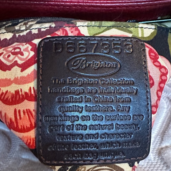 💋💋Brighton Pocketbook - Red & Brown Leather with Silver Hardware- Shoulderbag - Picture 7 of 14